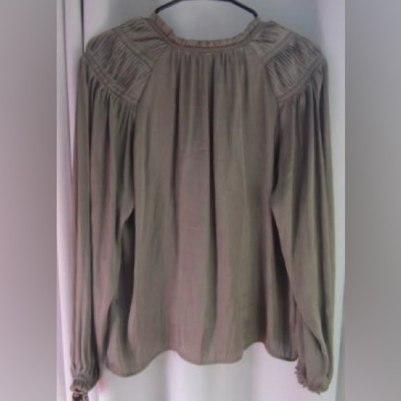 Philosophy Women’s Satin-Feel Long Sleeve Blouse w/Pleating Details; Size XS - Picture 5 of 11